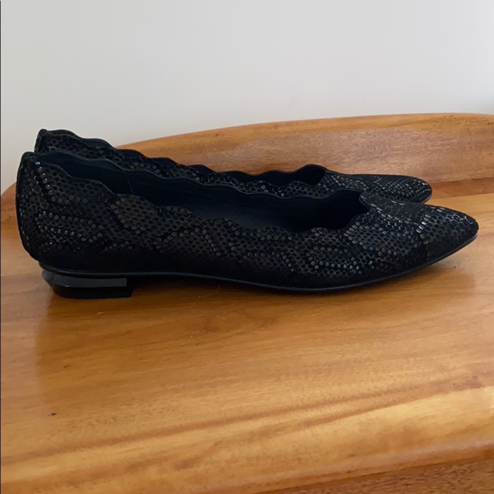 Barely worn FSNY flats